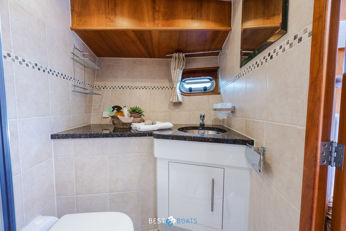 foto: 45 Van den Hoven Exclusive 1600
