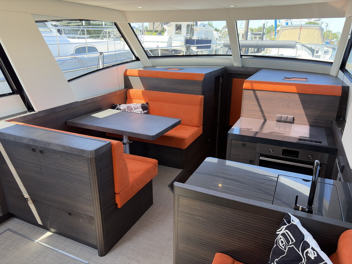 foto: 25 Boarncruiser 44 Elegance AC