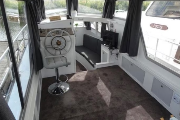 foto: 6 Heckkruiser  10,50 AK GS DB