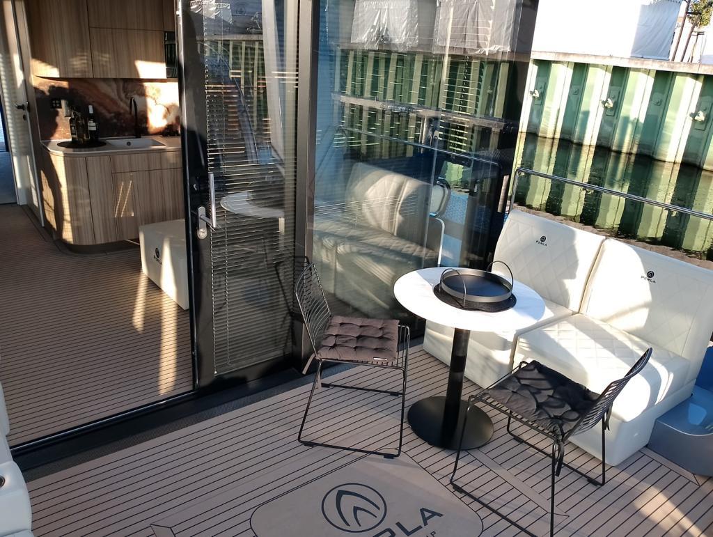 foto: 21 Perla E-vision 42