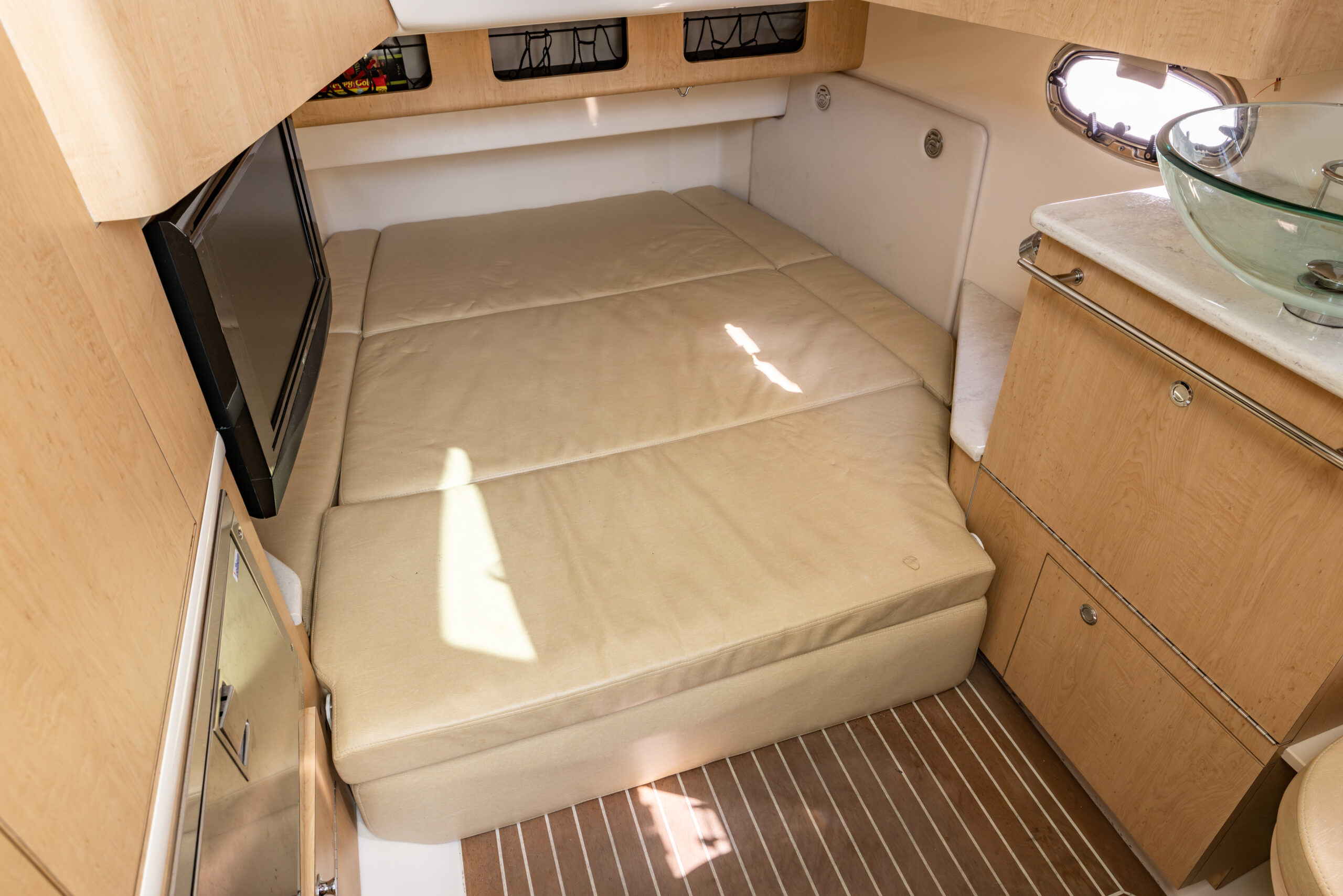 foto: 94 Boston Whaler 370 Outrage
