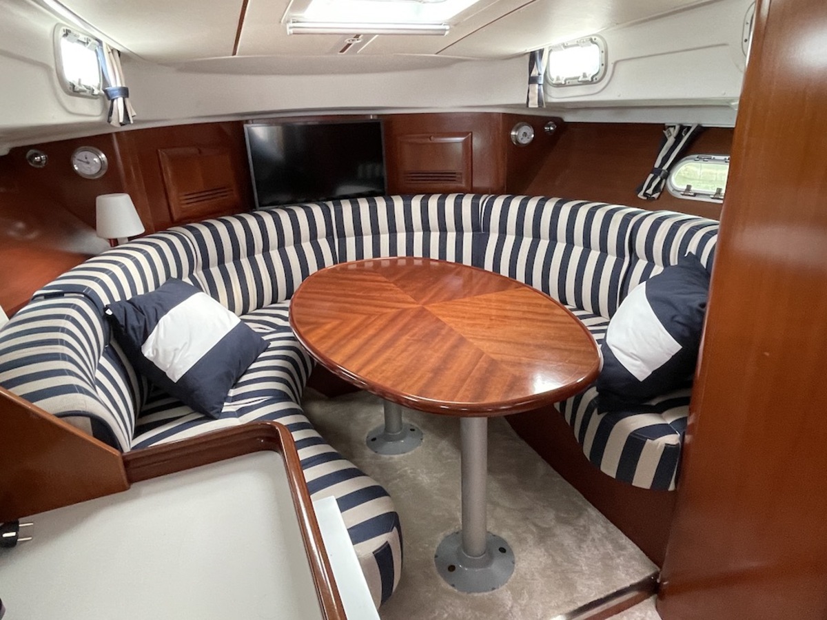 foto: 15 Beneteau Ombrine 1001
