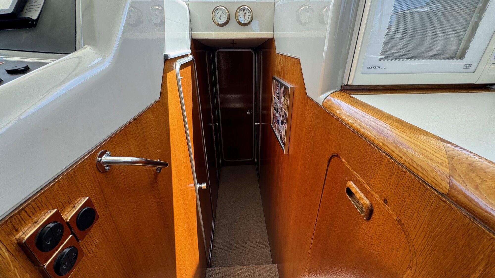 foto: 54 Whitewater Whitewater Wolfe 46 Flybridge