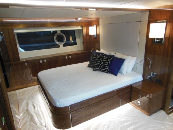 foto: 30 Sunseeker 75 Yacht