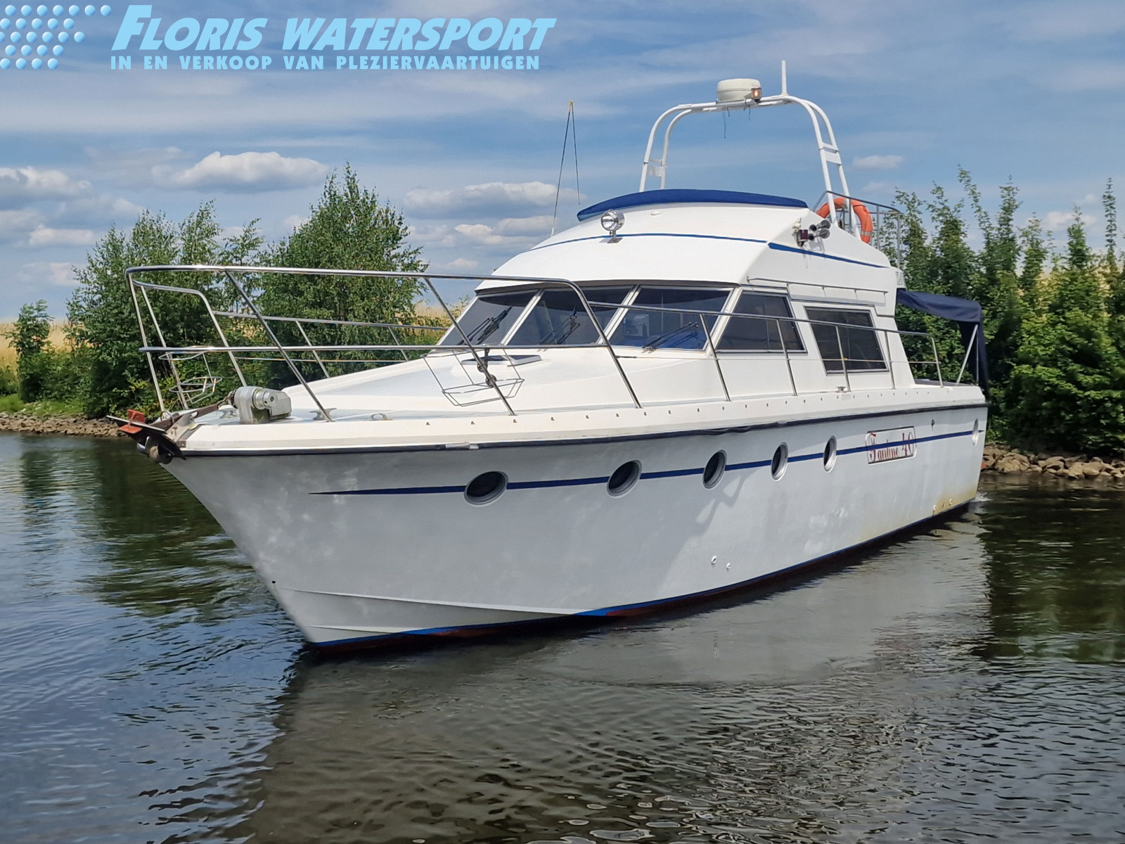 foto: 14 Fairline  40
