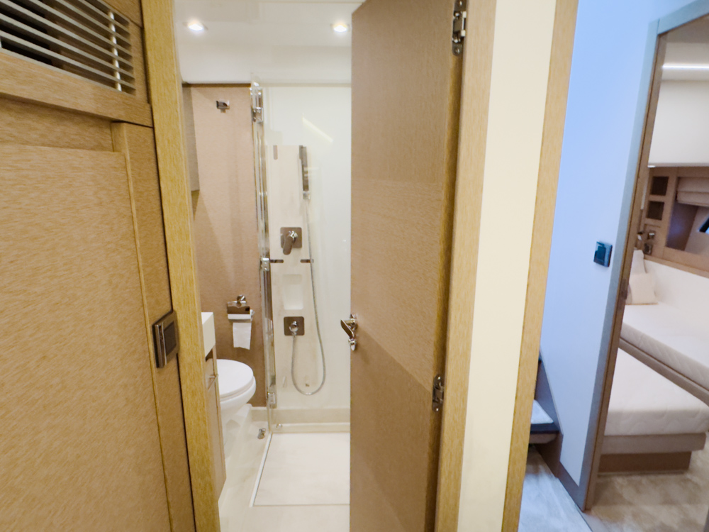 foto: 29 Prestige 520S 