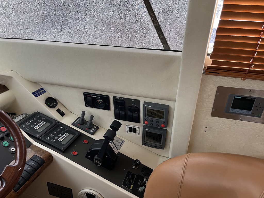 foto: 26 Fairline Squadron 55