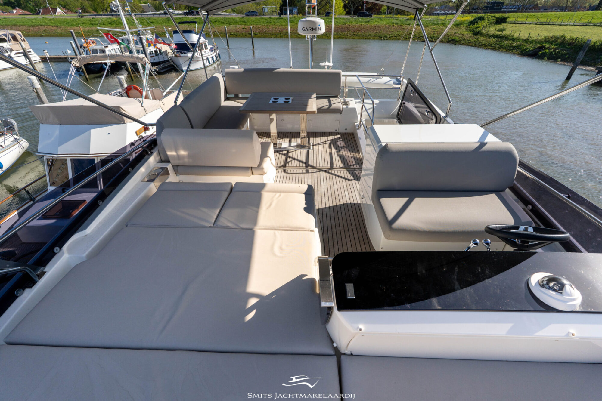 foto: 189 Prestige Prestige 590 Flybridge