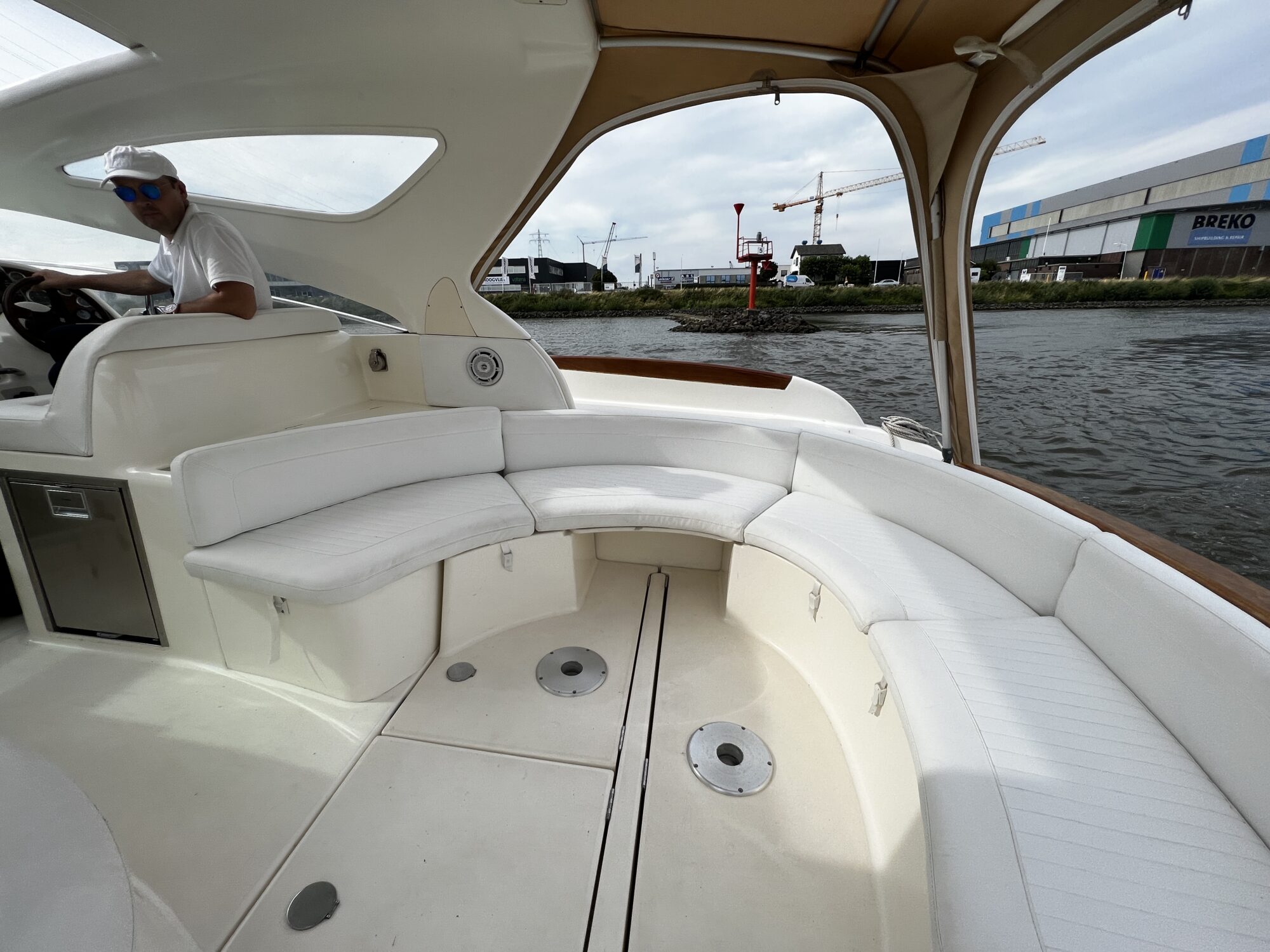 foto: 83 Jeanneau Jeanneau Prestige 34S HT