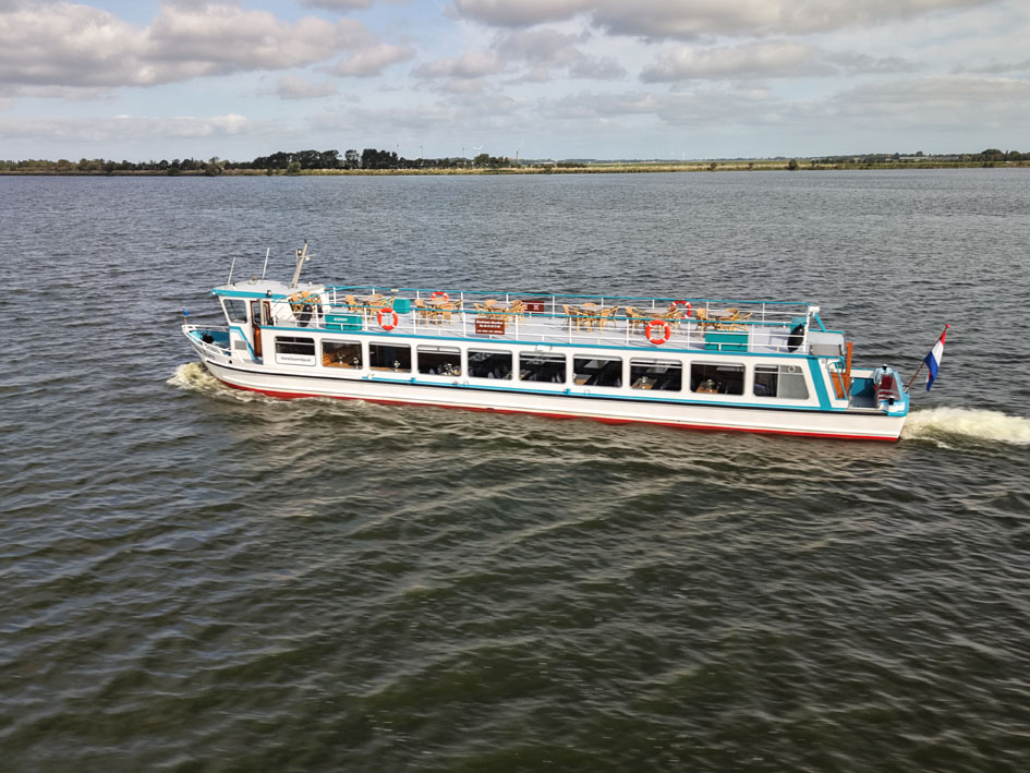 foto: 44 Hybride Rondvaartboot 140 passagiers