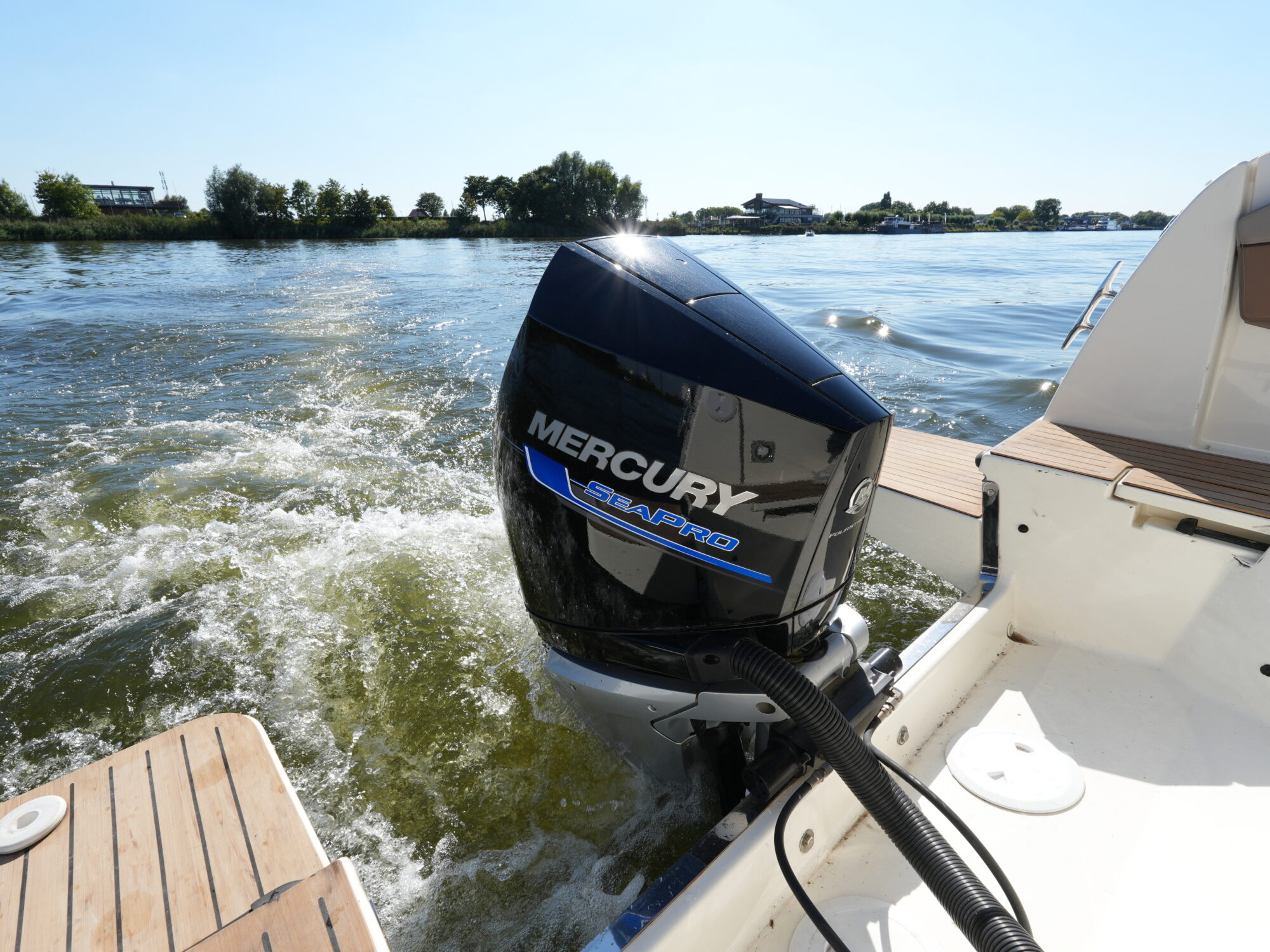 foto: 24 Quicksilver QuickSilver 905 Activ Weekend
