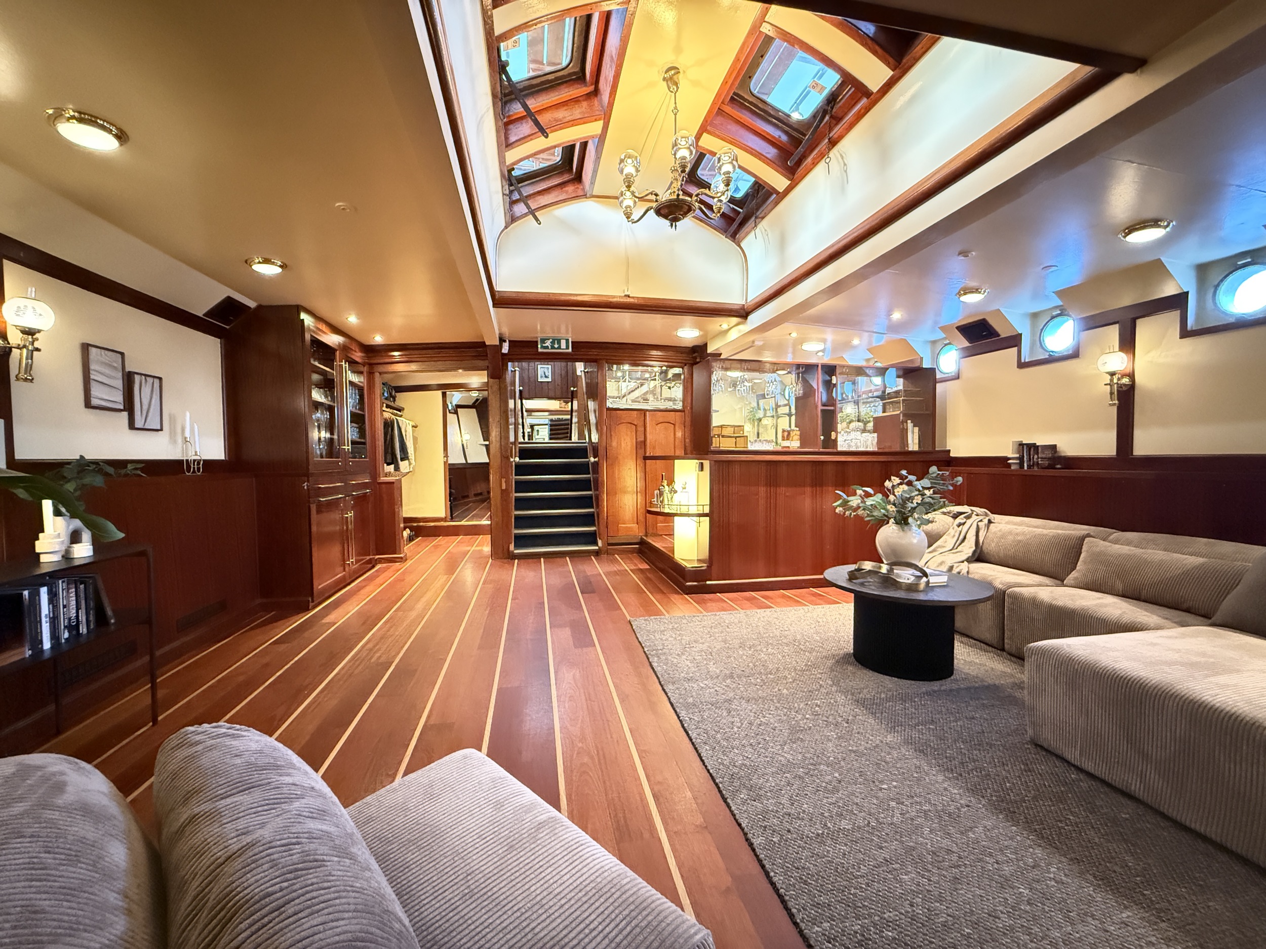 foto: 66 Horeca Schip 37.40