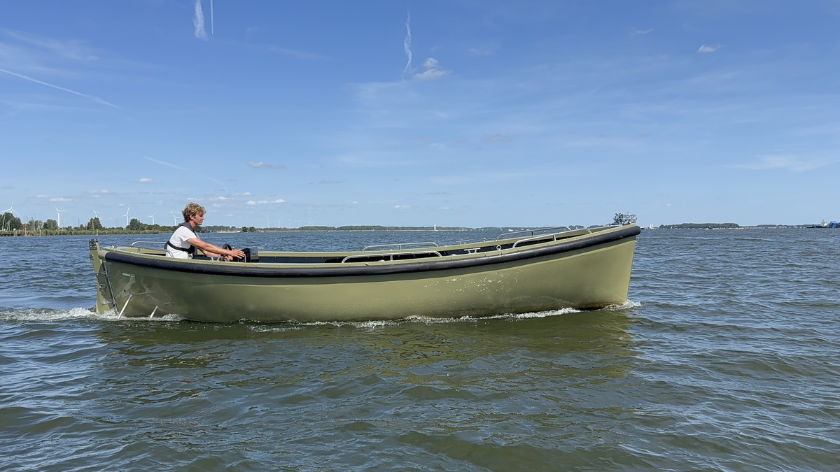foto: 20 Stormer E-Lifeboat 75