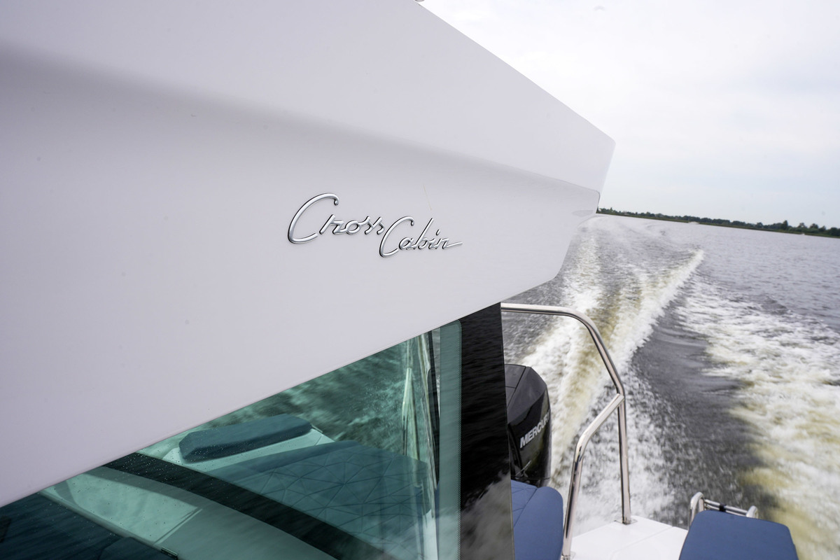 foto: 46 Axopar 29 XC Cross Cabin