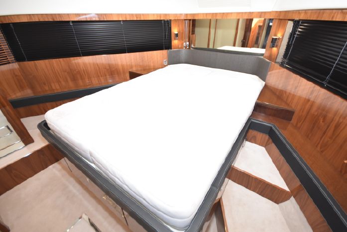 foto: 31 Fairline Squadron 55