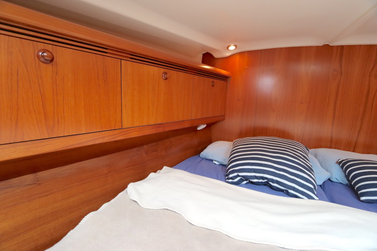 foto: 24 Jeanneau  Sun Odyssey 49 DS