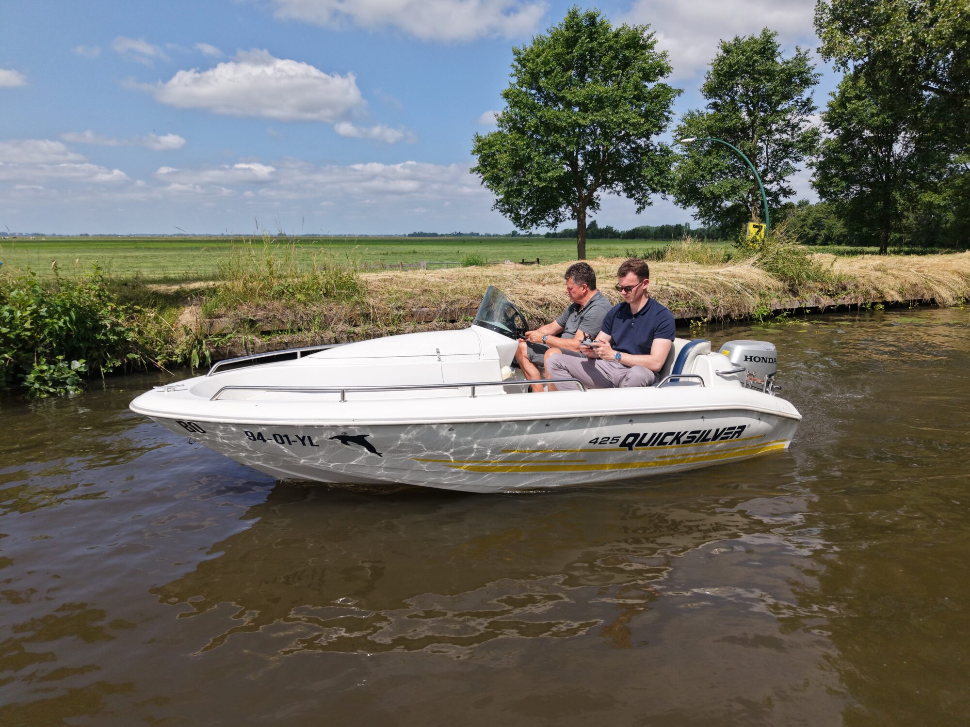 foto: 4 Quicksilver Quicksilver 425 Open
