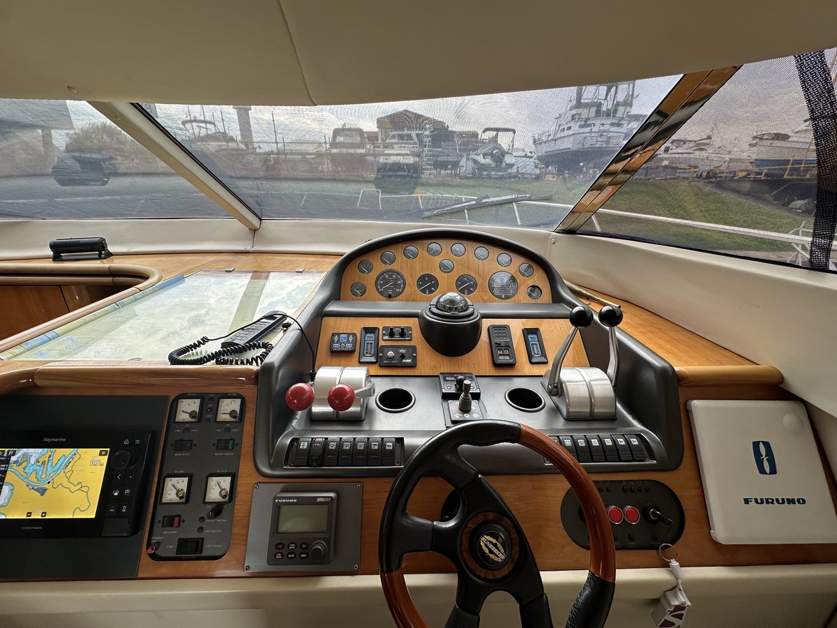 foto: 30 Sunseeker Manhattan 48