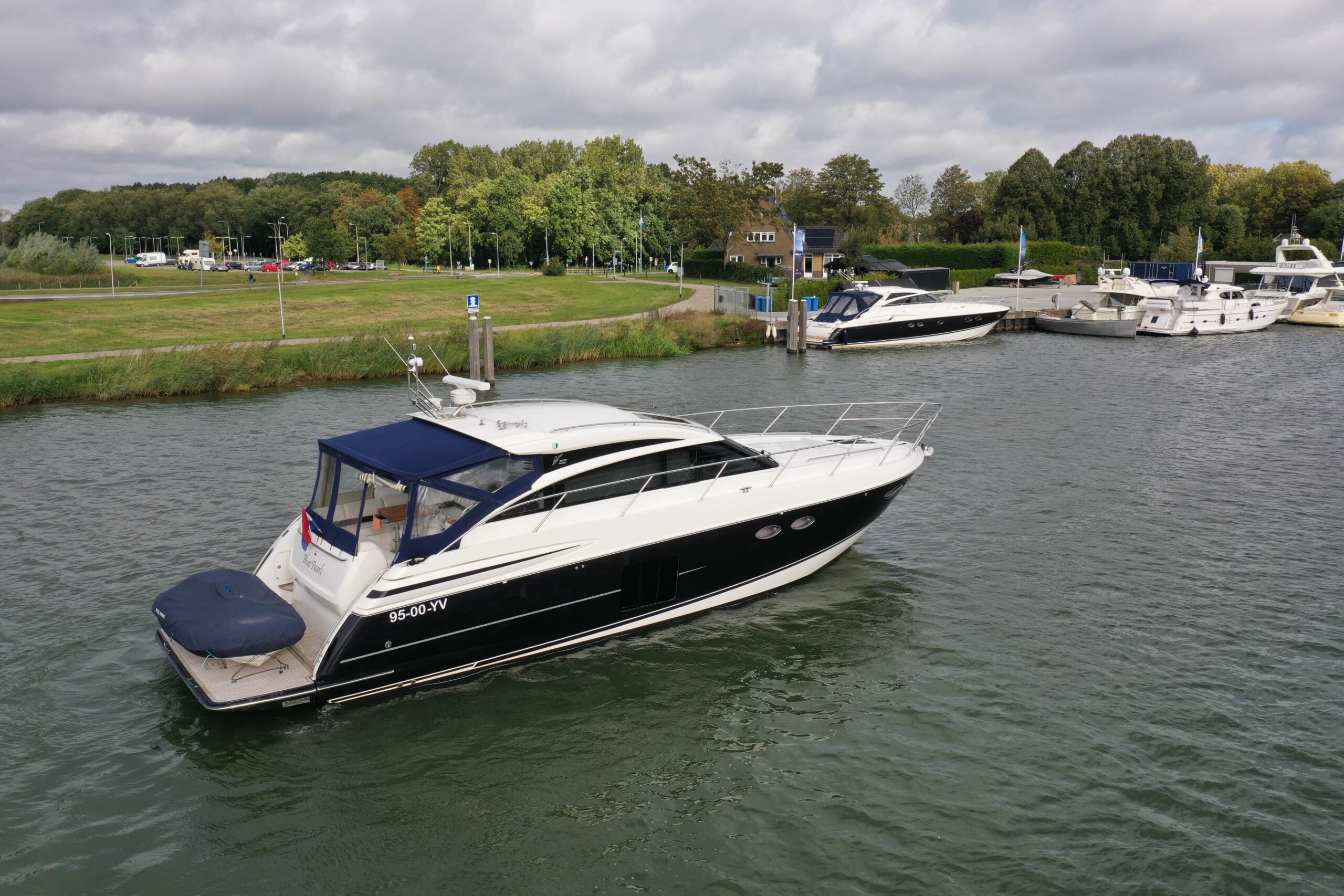 foto: 75 Princess V52