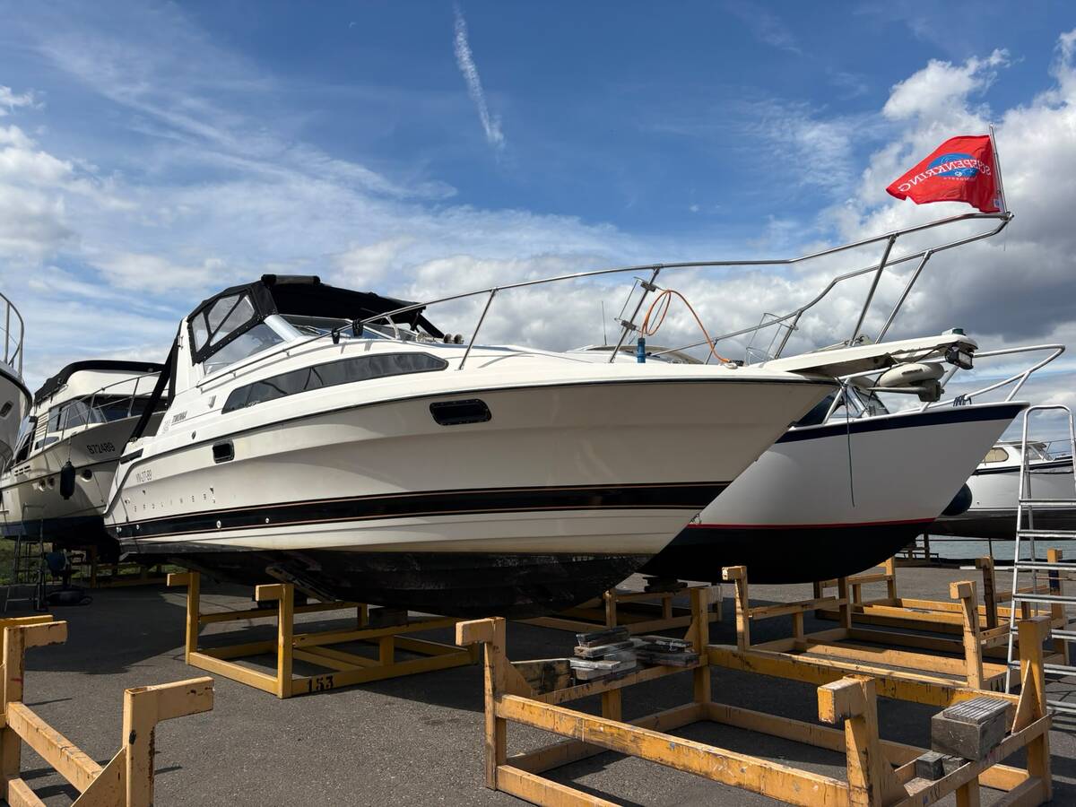 foto: 26 Bayliner 2855 CIERA