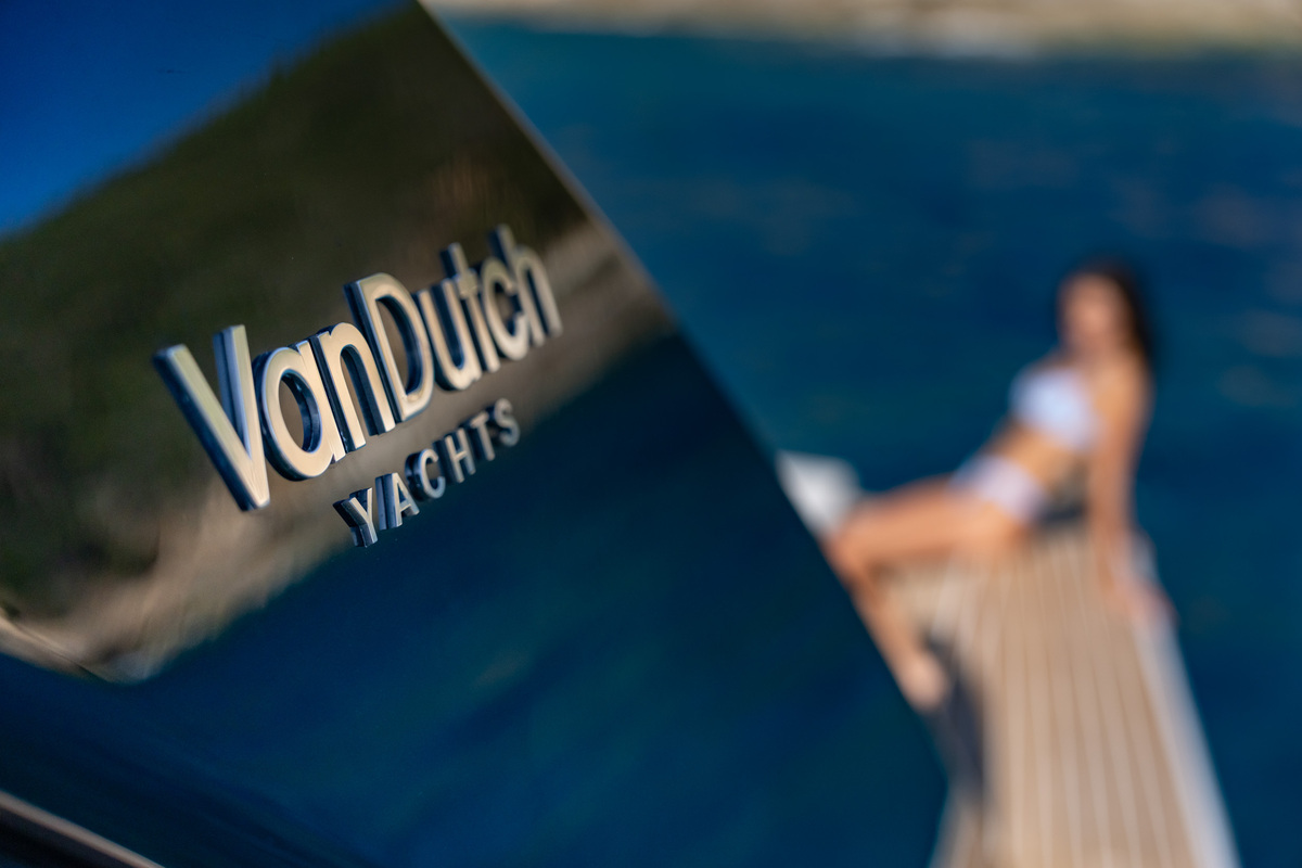 foto: 45 Van Dutch 75 - NEW