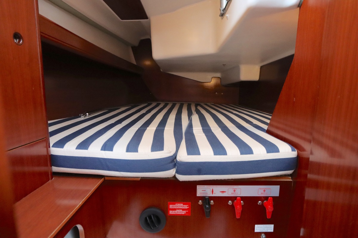 foto: 57 Beneteau  First 36.7 Performance uitvoering