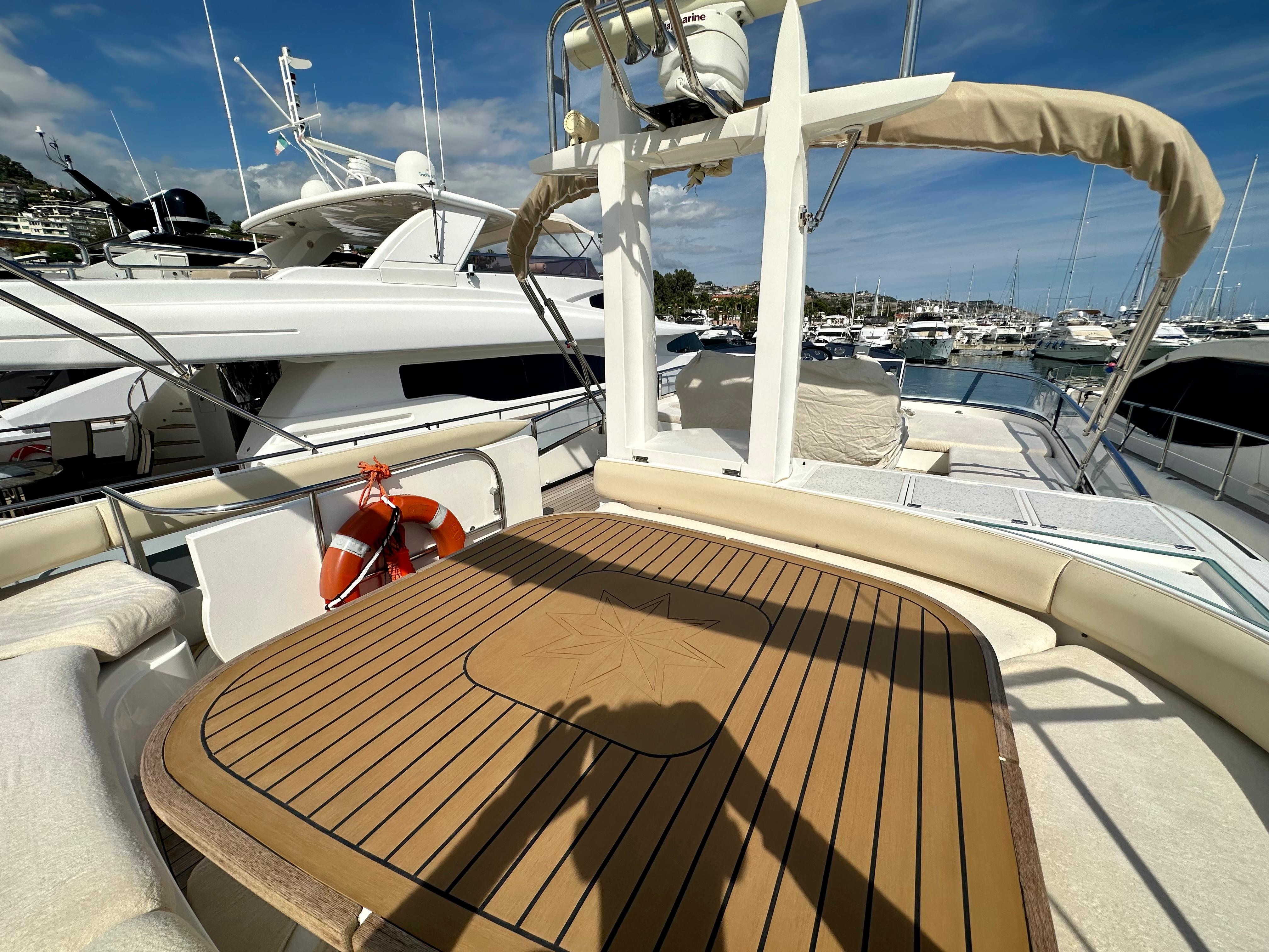 foto: 32 Fairline  Squadron 58