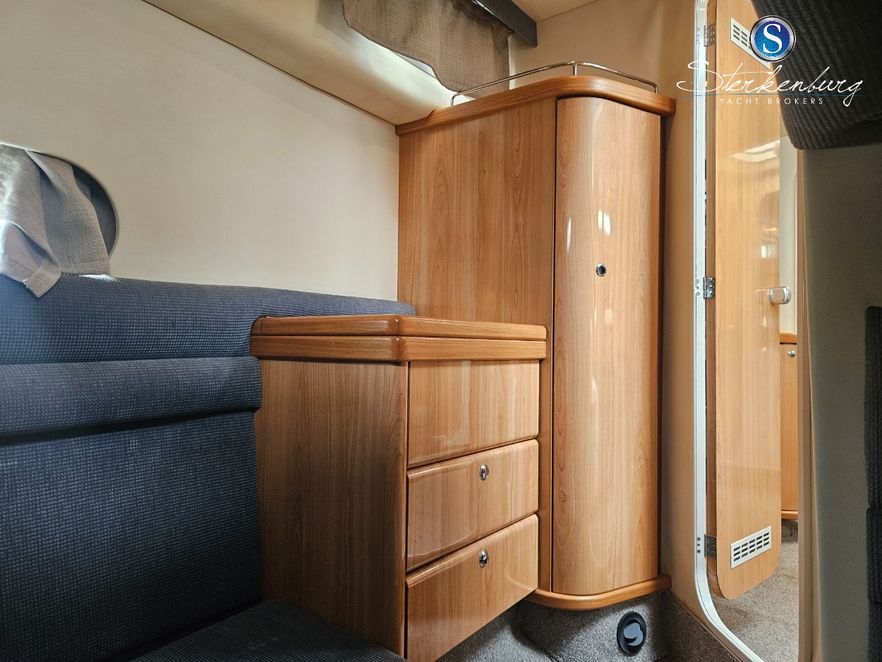 foto: 24 Sealine S37