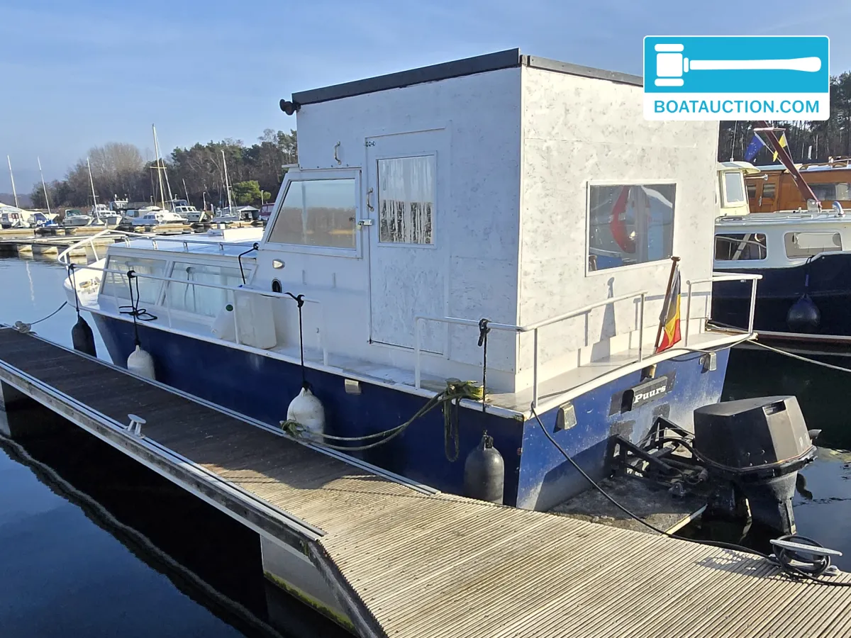 foto: 24 Motorboot 900