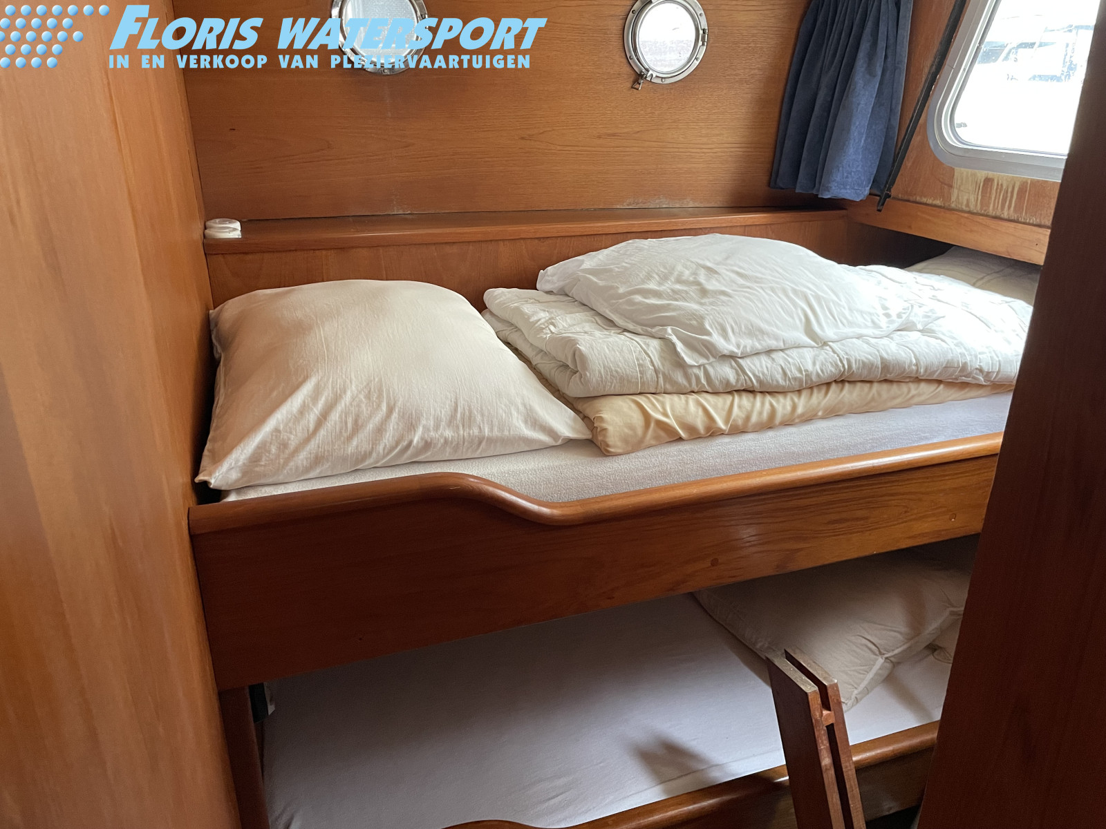 foto: 15 Van Brussel trawler 1380