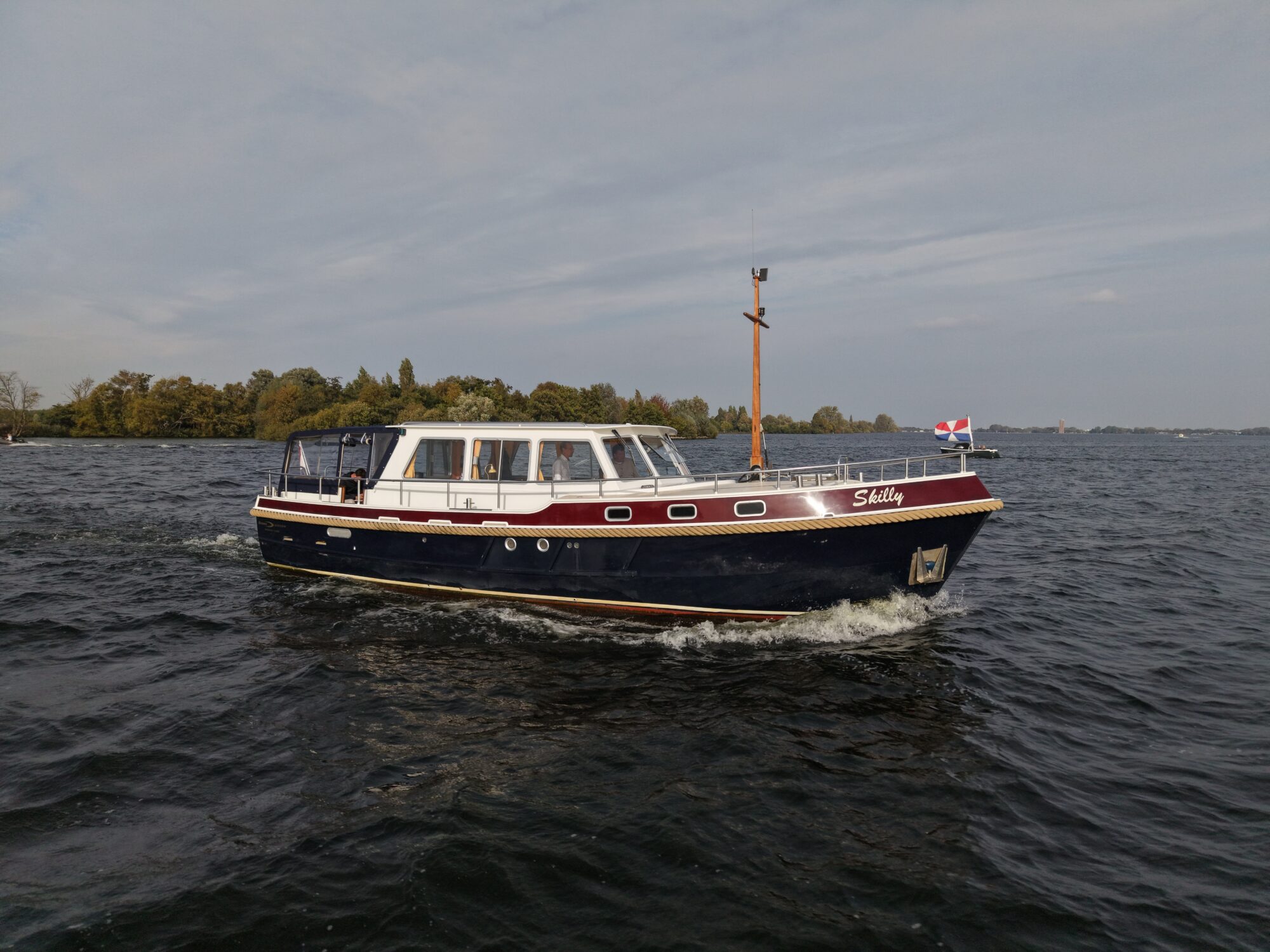 foto: 48 Barkas Barkas 12.00 OK