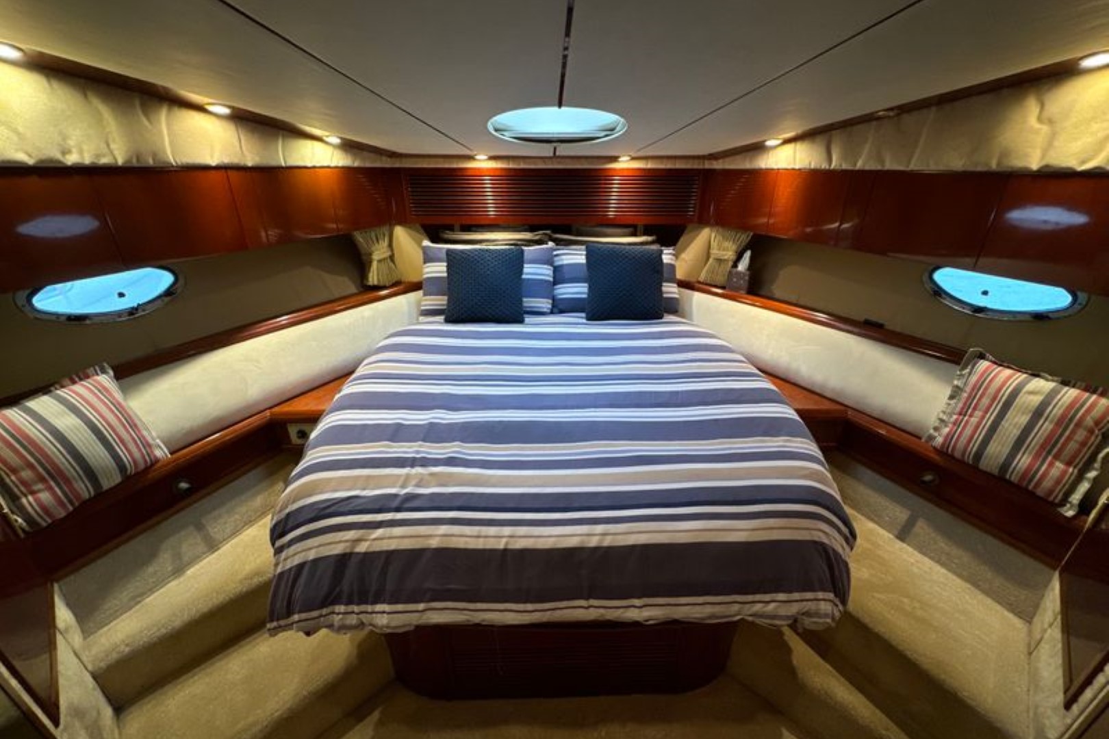 foto: 18 Fairline  Squadron 55