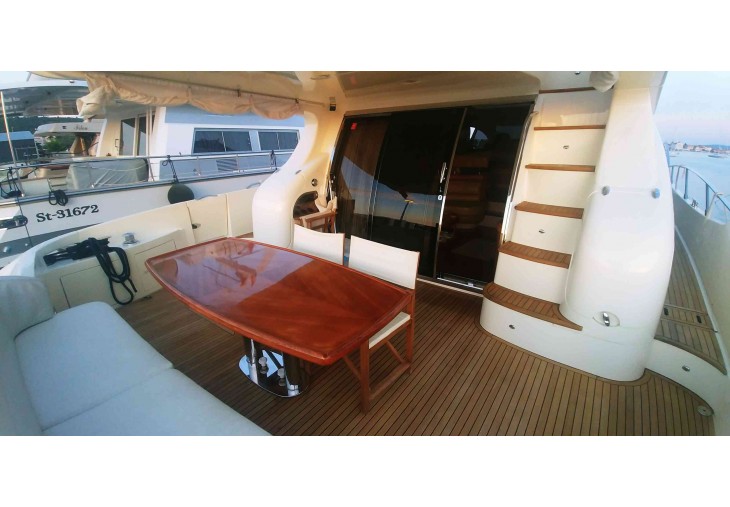 foto: 29 Azimut 68