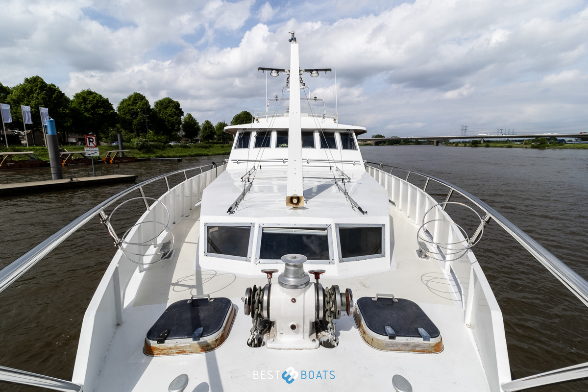 foto: 48 Mystere 19 meter