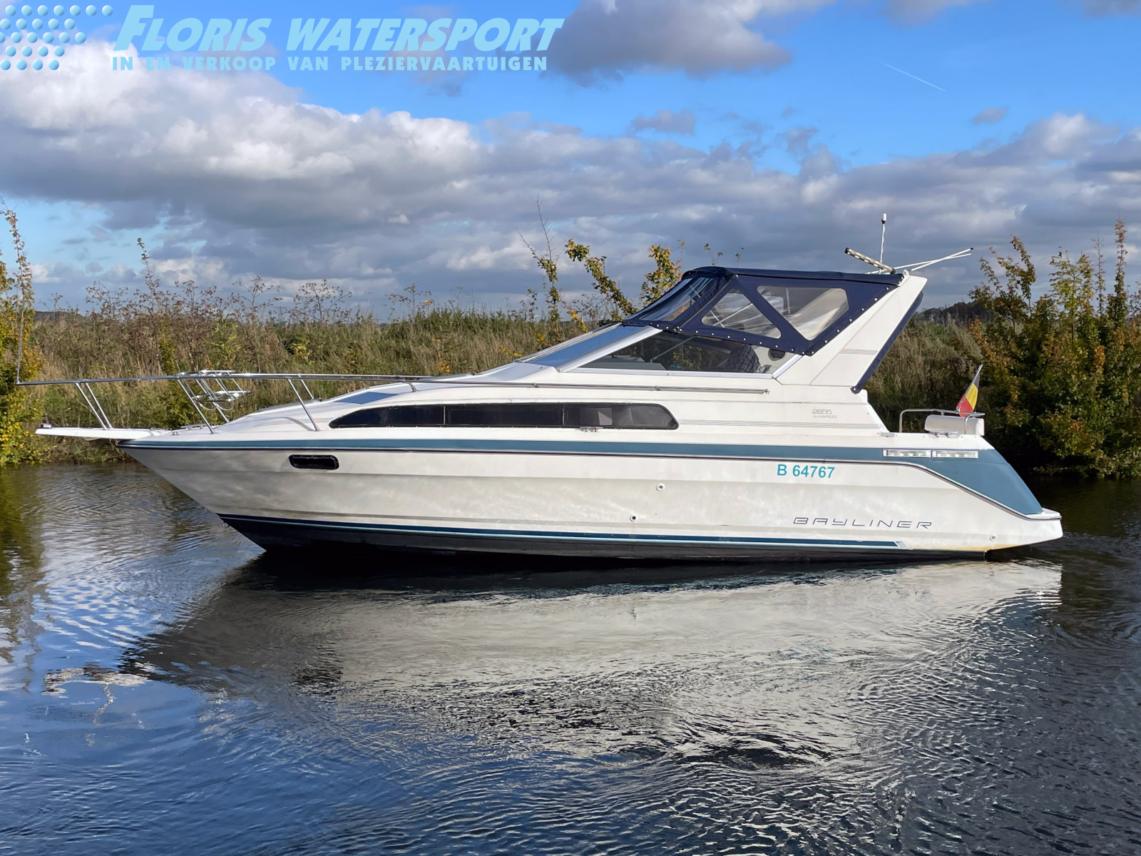 foto: 9 Bayliner 2855 Ciera Sunbridge