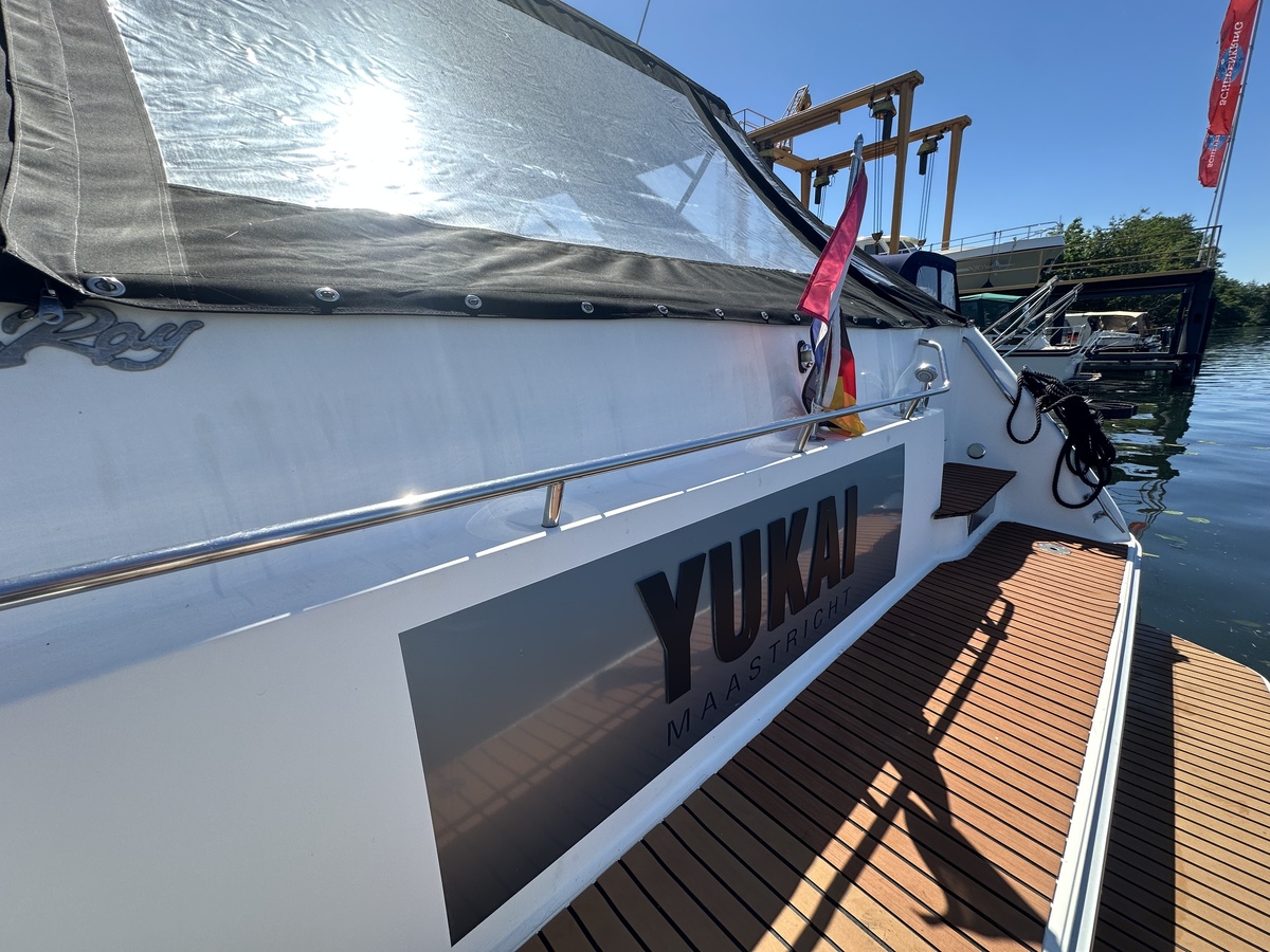 foto: 37 Sea Ray  500