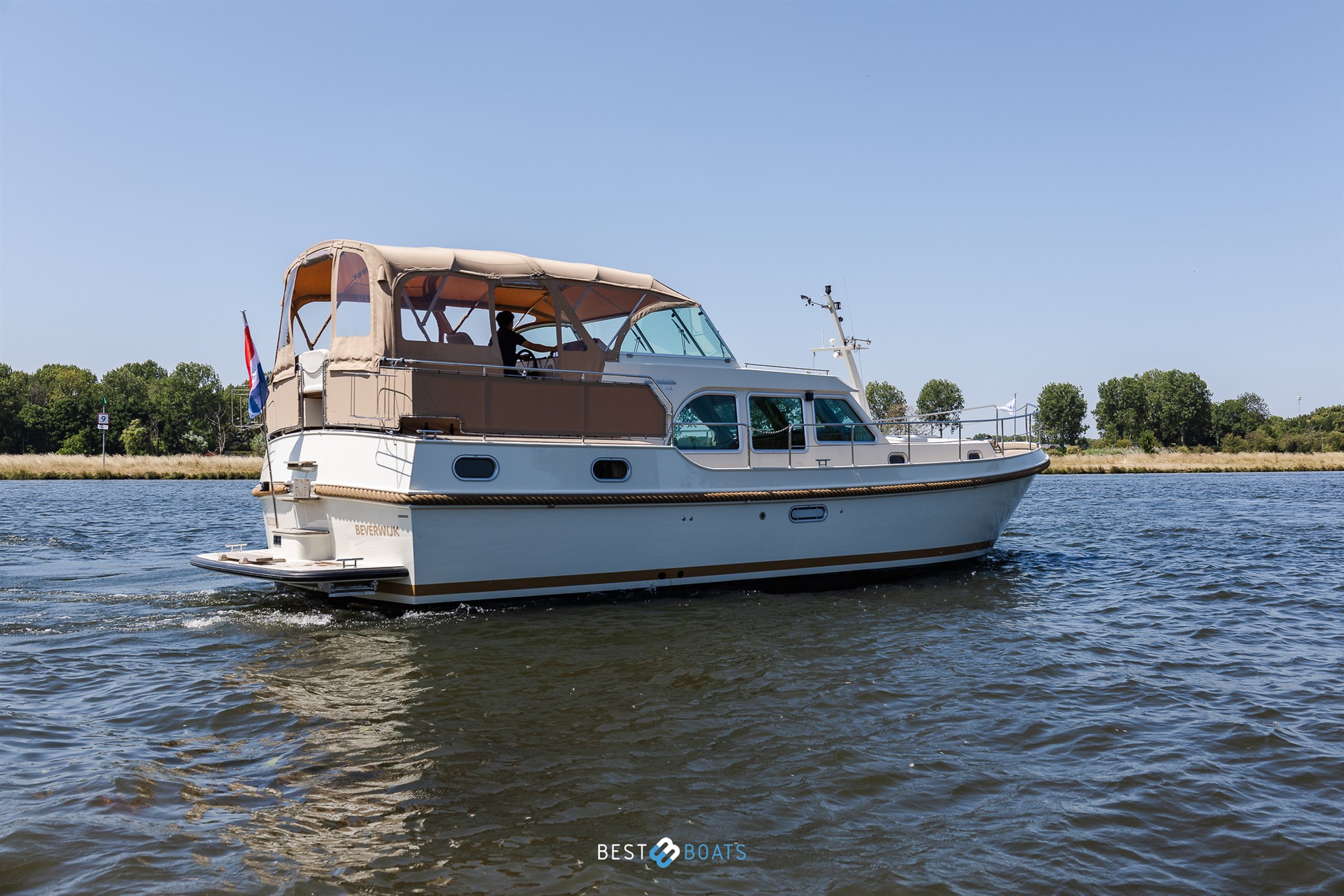 foto: 34 Linssen Grand Sturdy 40.9 AC