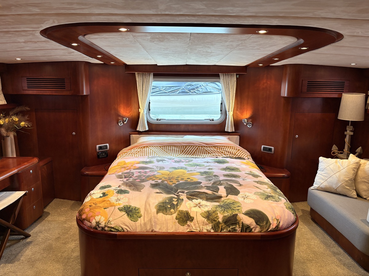 foto: 32 Pacific Prestige 190