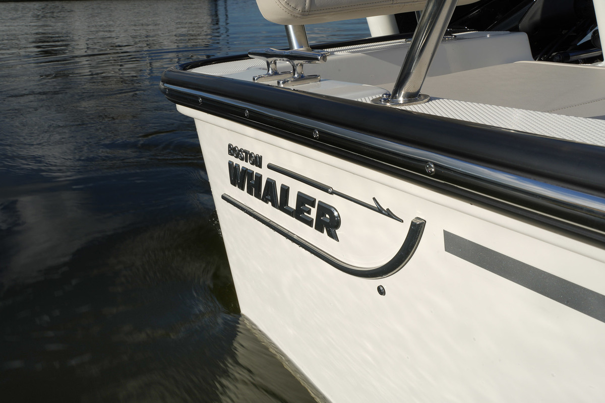 foto: 45 Boston Whaler 170 Montauk
