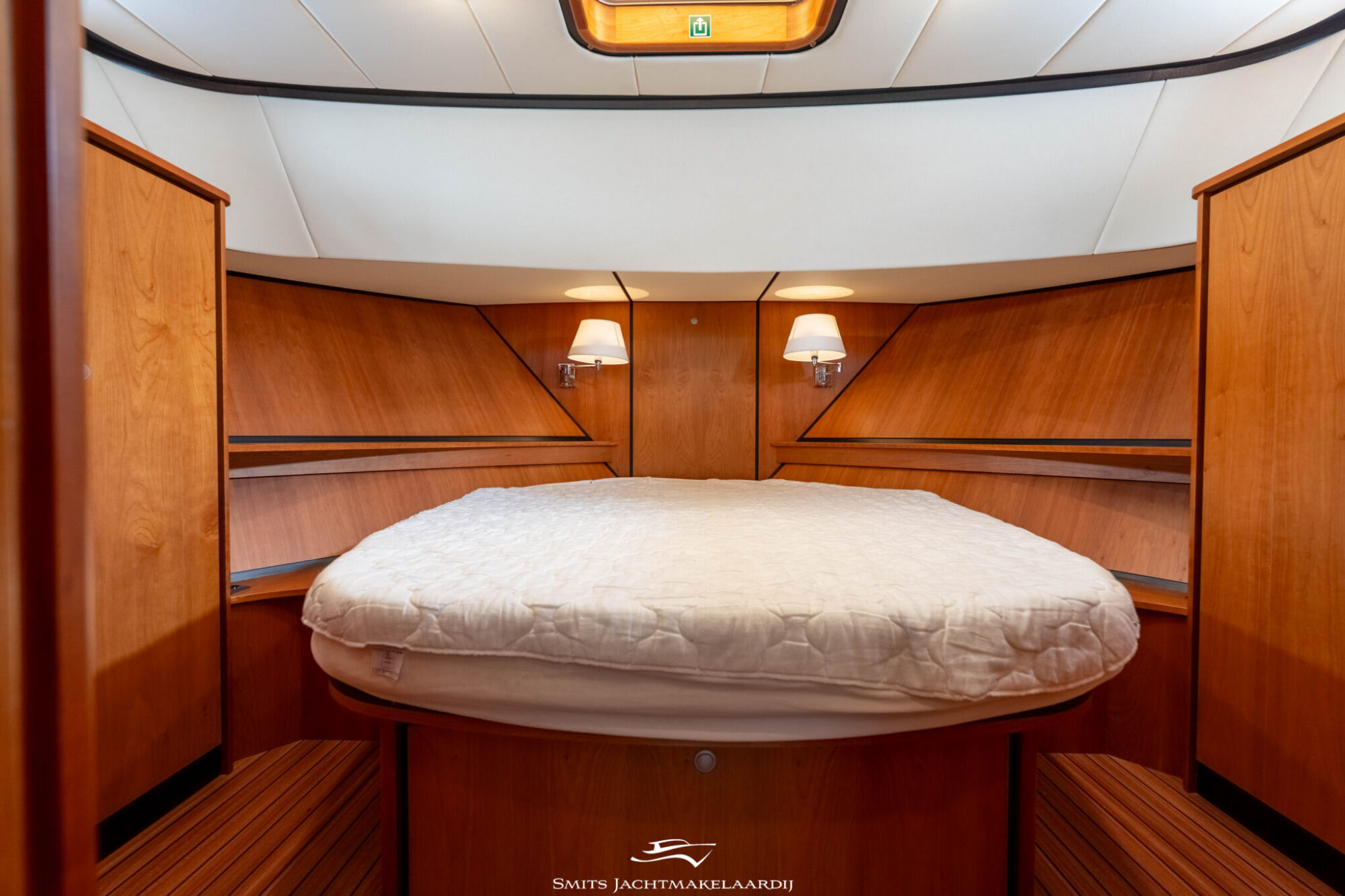 foto: 30 Linssen Linssen Grand Sturdy 43.9 AC