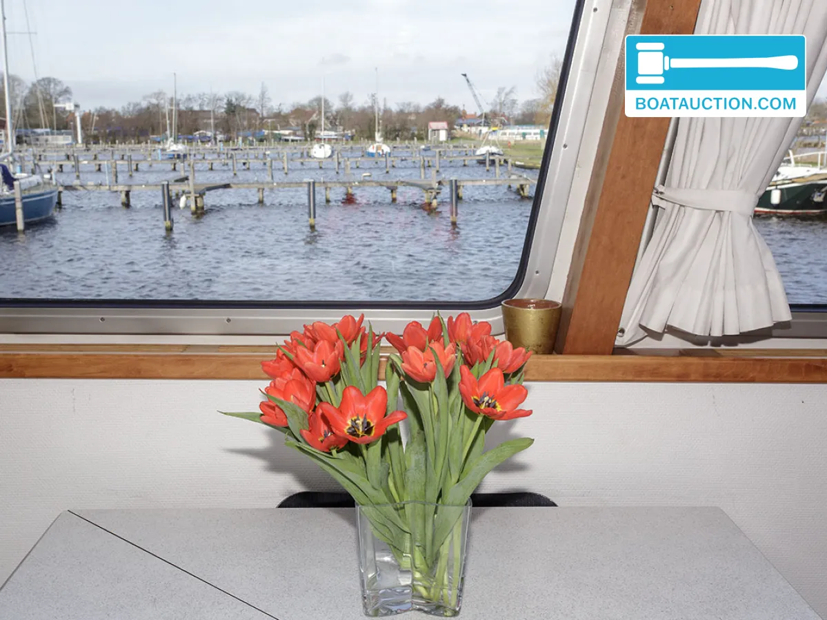 foto: 70 Bateau de patrouille 2300