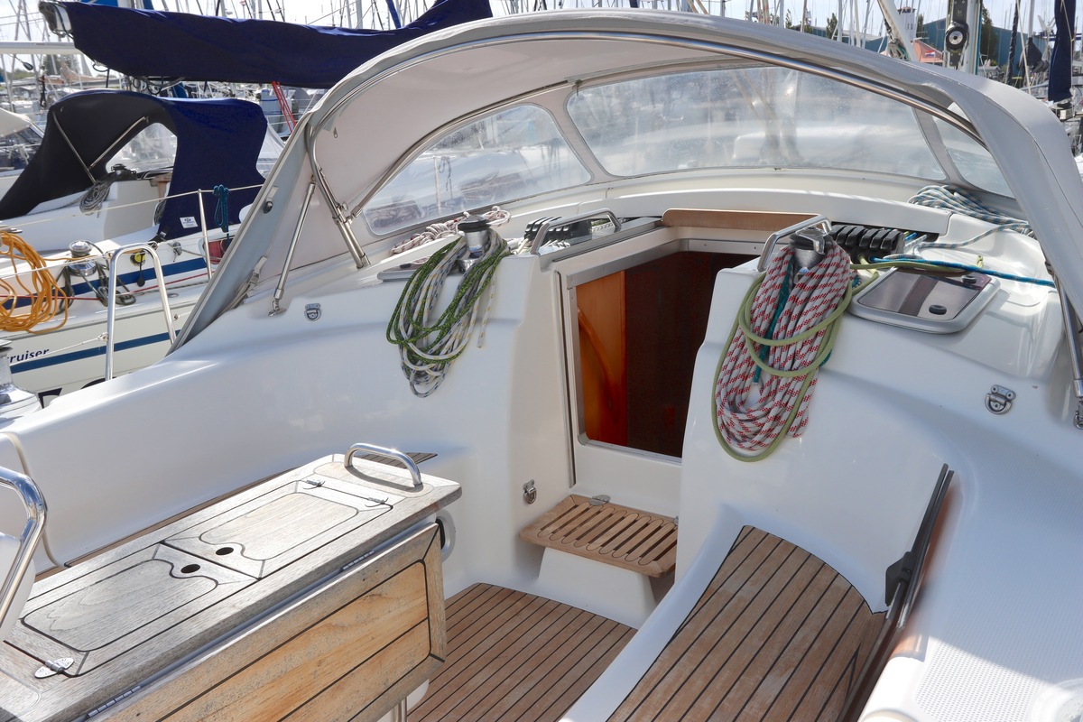 foto: 128 Bavaria 42-3 Cruiser