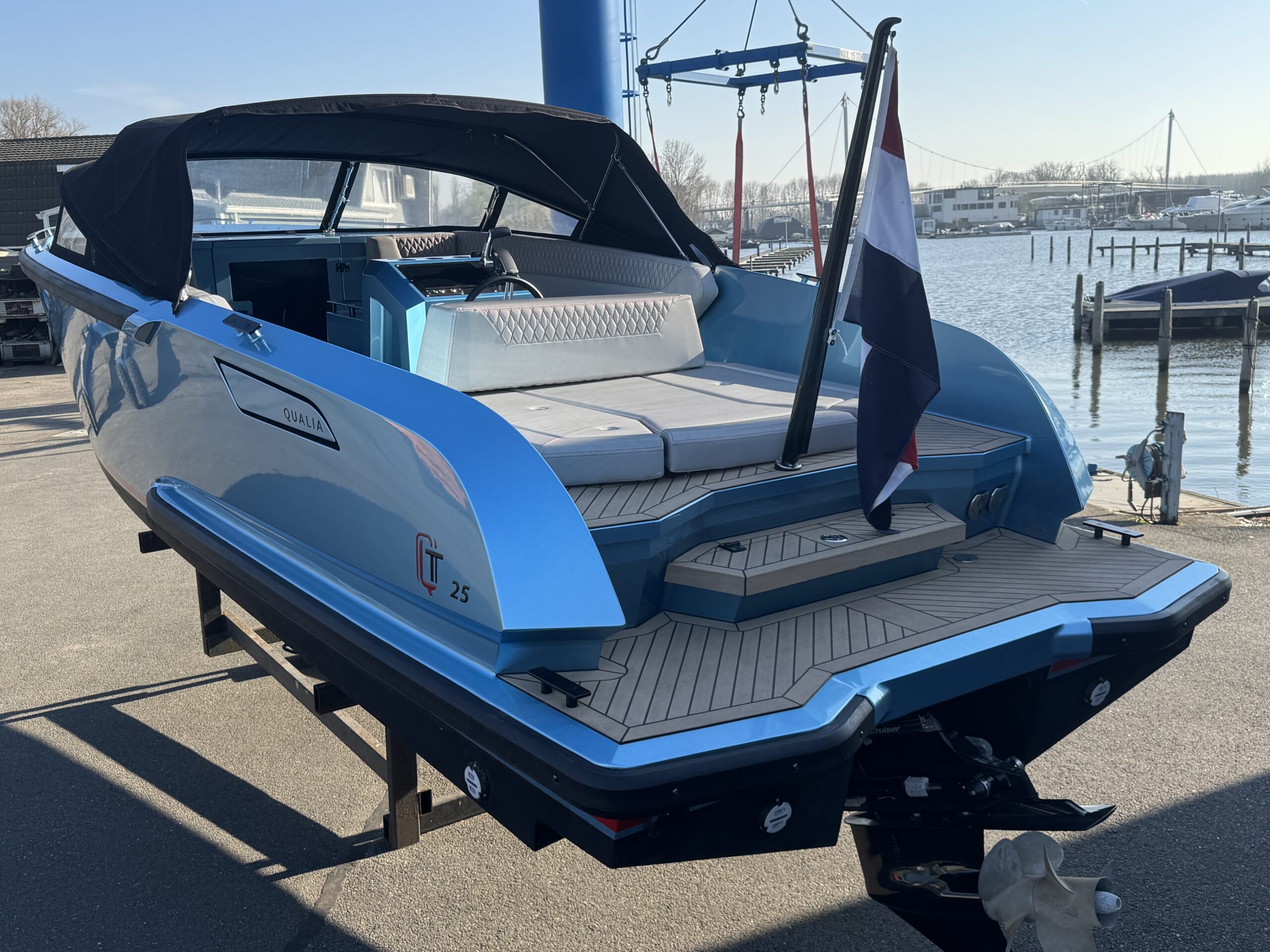 foto: 18 Qualia QT25