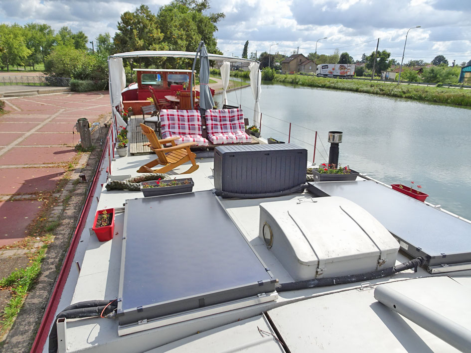 foto: 63 Spits Varend Woonschip 30.53 met UBC