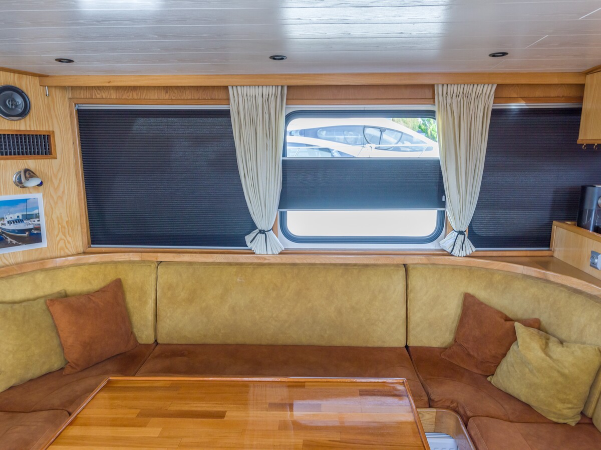 foto: 19 Vripack  Trawler 15.75 