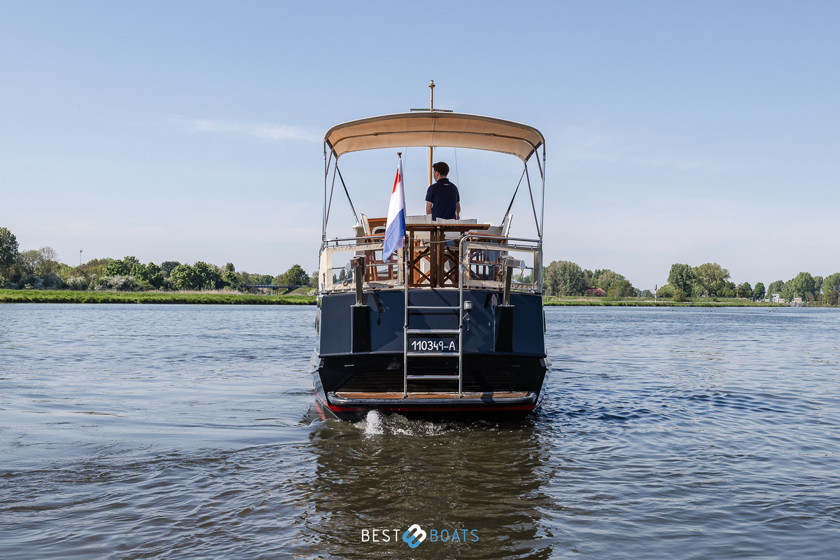 foto: 63 Exellent 1000 Hybride Patrol