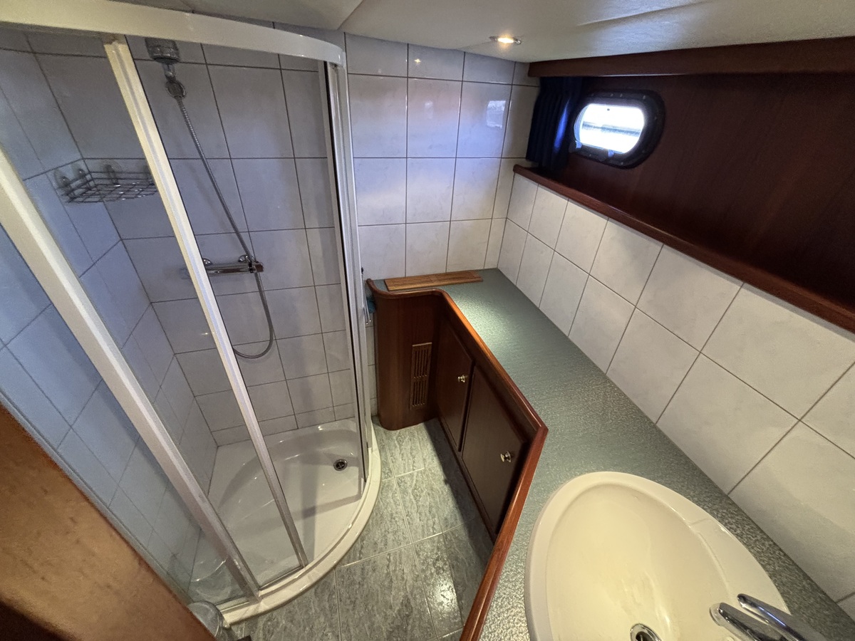 foto: 25 Explorer 45