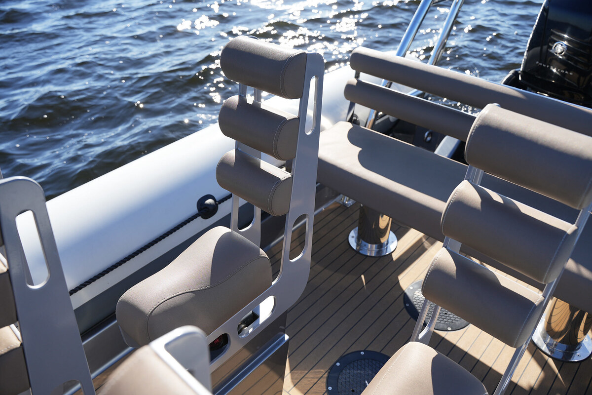 foto: 50 X-Craft R808