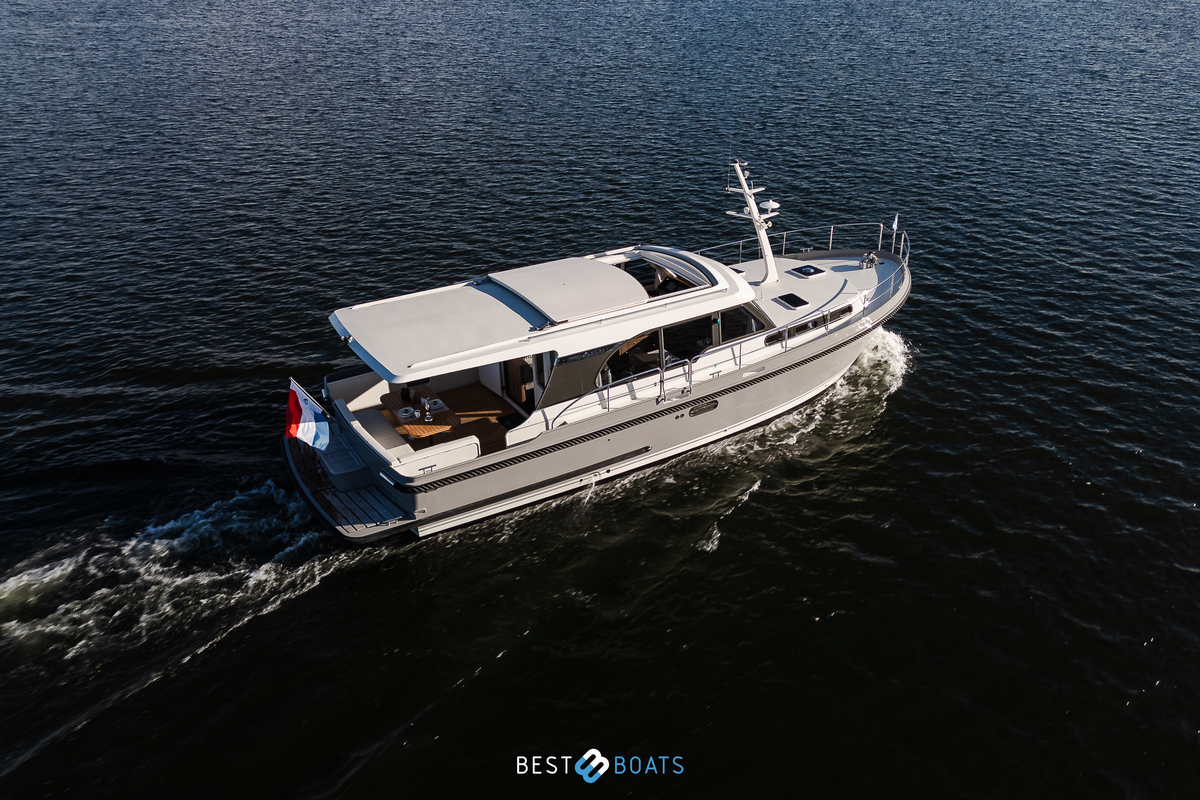 foto: 44 Linssen  40SL Sedan - 75 Years Anniversary Edition  