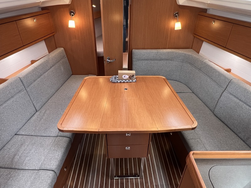 foto: 33 Bavaria Cruiser 34-2